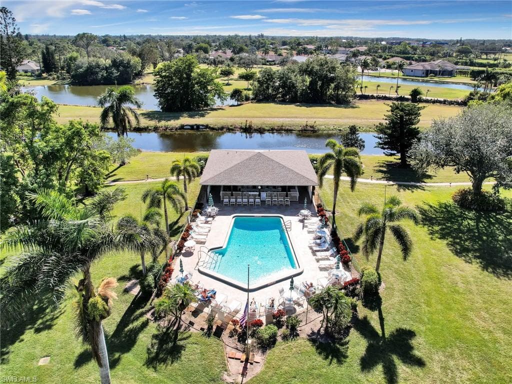 5483 Rattlesnake Hammock RD # B103, NAPLES FL 34113-33