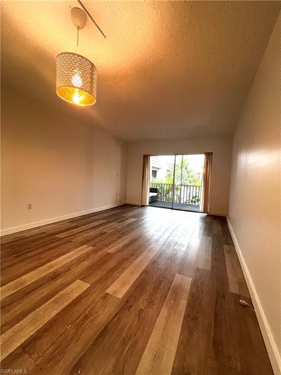 100 Forest Lakes BLVD # 307, NAPLES FL 34105-11