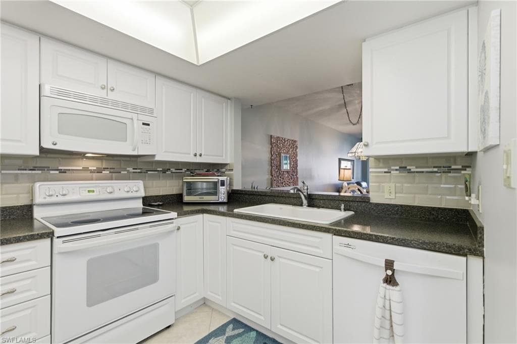 25804 Cockleshell DR # 117, BONITA SPRINGS FL 34135-7