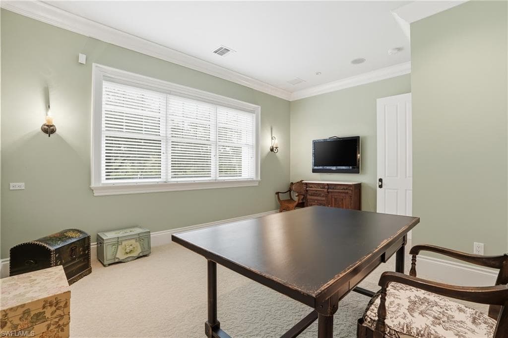 12201 Caisson LN-8