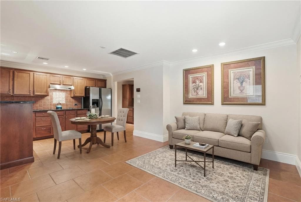 12201 Caisson LN-22