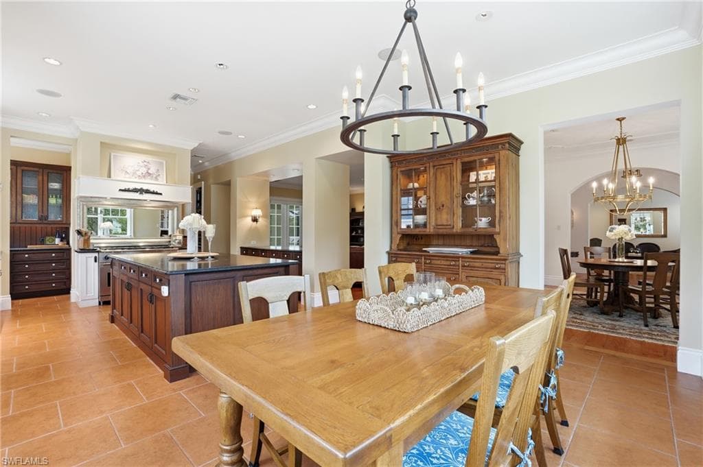 12201 Caisson LN-17