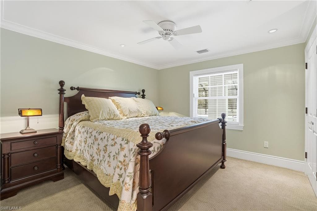 12201 Caisson LN-19