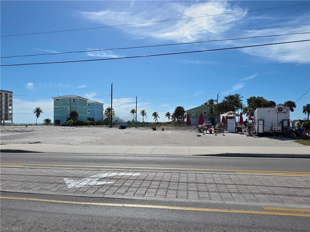 2450 Estero BLVD-10