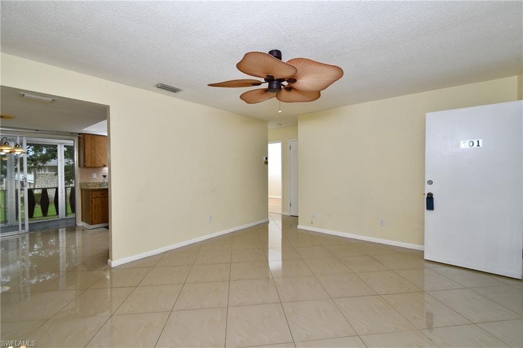 349 Joel BLVD # 201, LEHIGH ACRES FL 33936-5