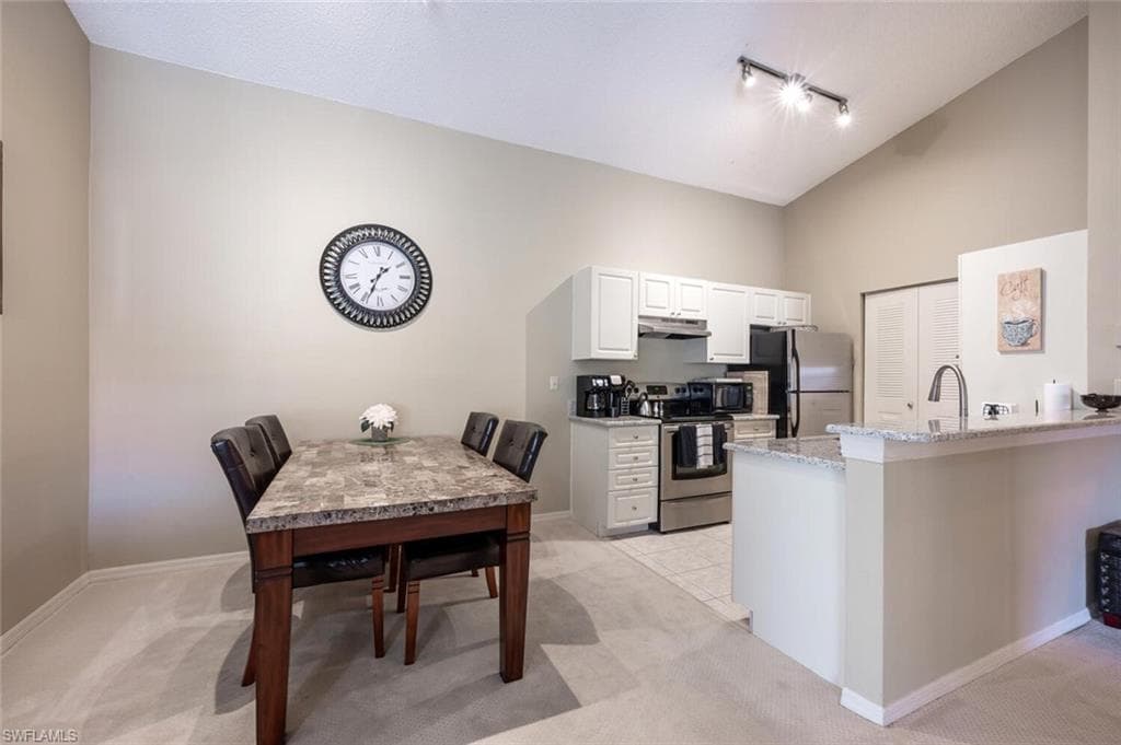 2190 Arbour Walk CIR # 2221, NAPLES FL 34109-5