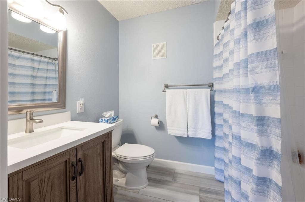 2190 Arbour Walk CIR # 2221, NAPLES FL 34109-13