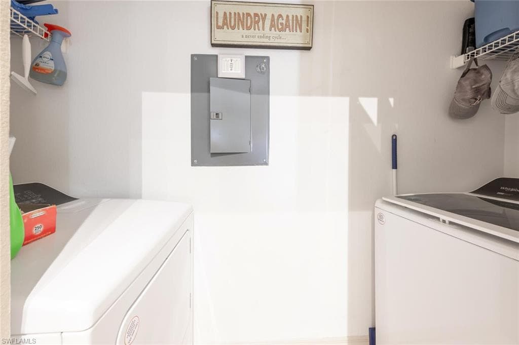 2190 Arbour Walk CIR # 2221, NAPLES FL 34109-17