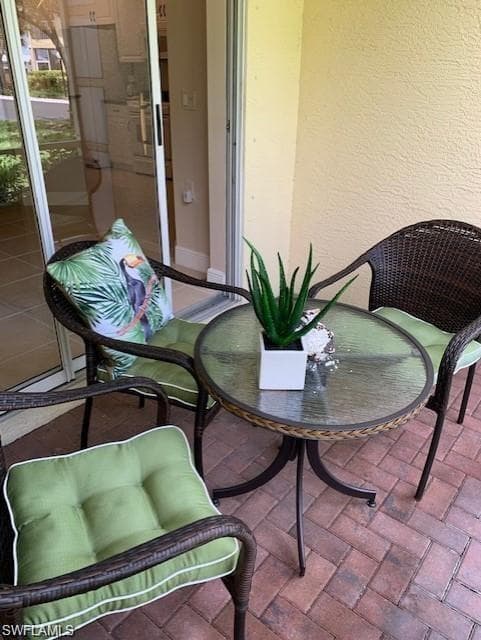 1380 Sweetwater CV # 102, NAPLES FL 34110-26