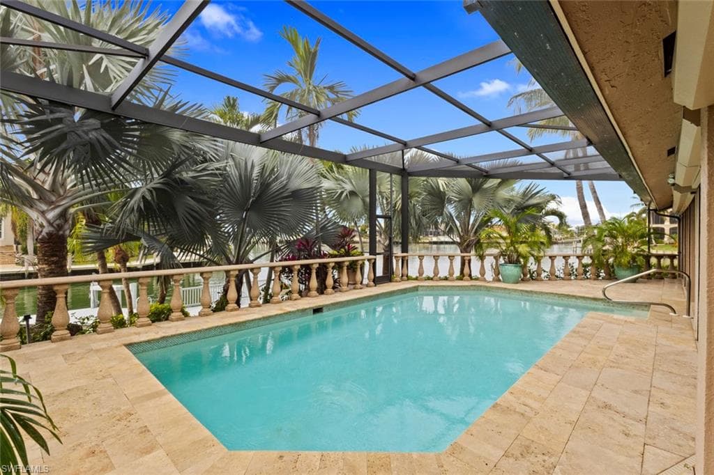 640 Kendall DR, MARCO ISLAND FL 34145-5