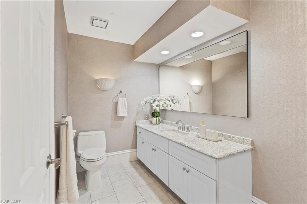 640 Kendall DR, MARCO ISLAND FL 34145-25