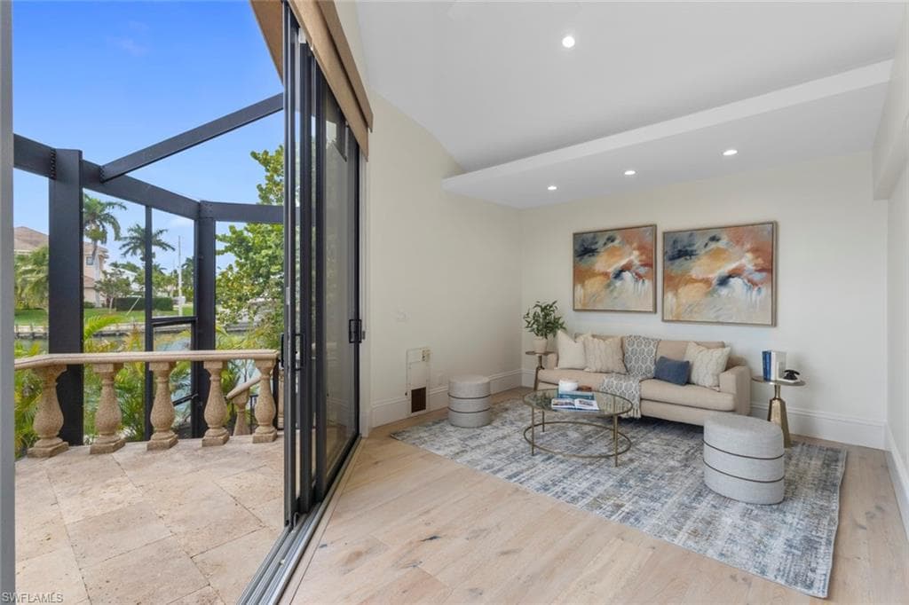 640 Kendall DR, MARCO ISLAND FL 34145-21