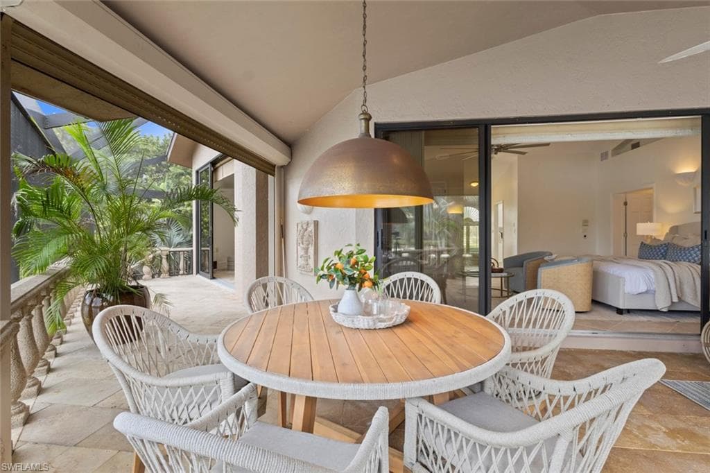 640 Kendall DR, MARCO ISLAND FL 34145-33