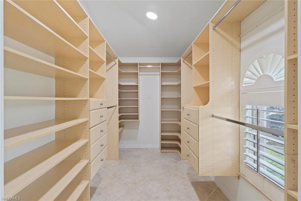 640 Kendall DR, MARCO ISLAND FL 34145-20