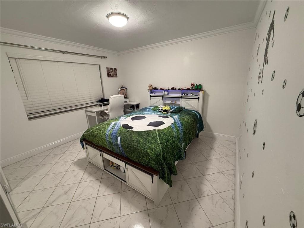 4220 Looking Glass LN # 4302, NAPLES FL 34112-16