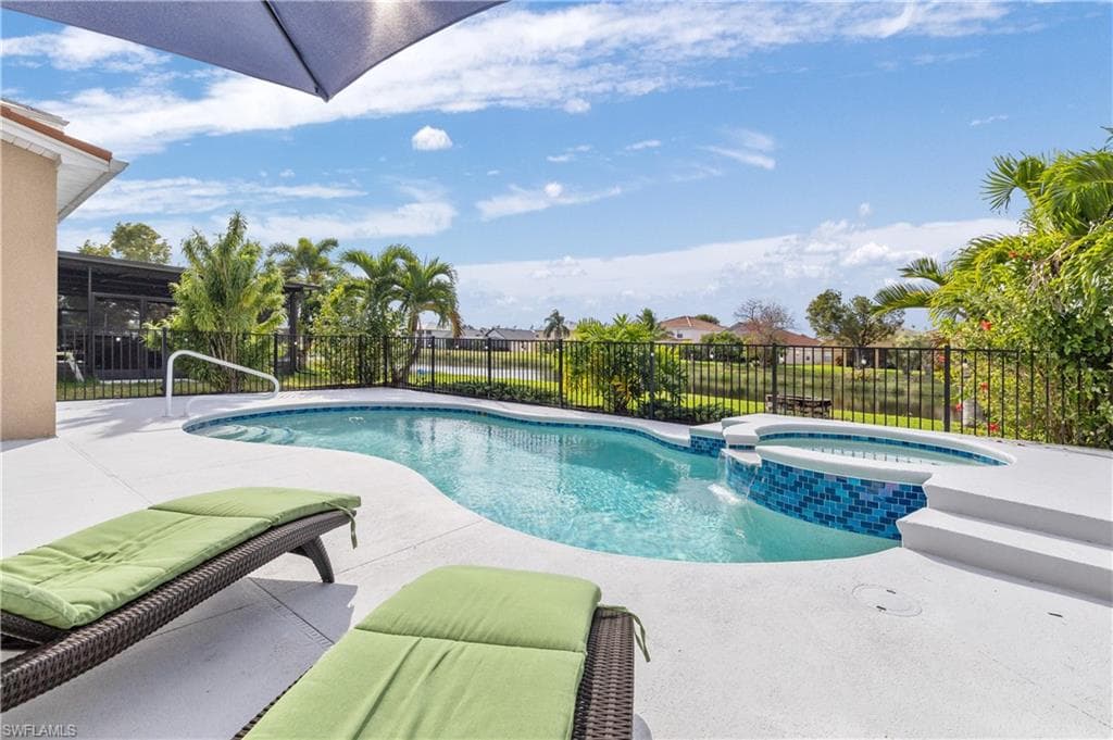 2006 Willow Branch DR, CAPE CORAL FL 33991-35
