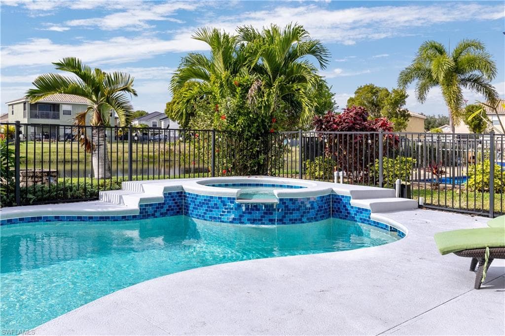 2006 Willow Branch DR, CAPE CORAL FL 33991-34