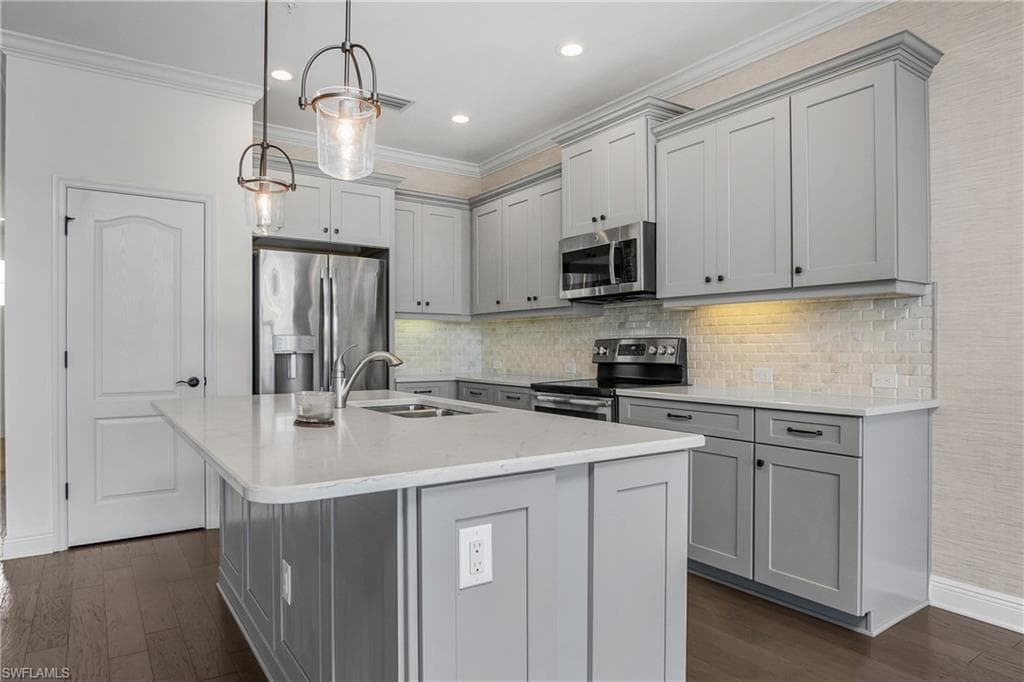 2311 Sawyers Hill RD # 806, NAPLES FL 34120-4