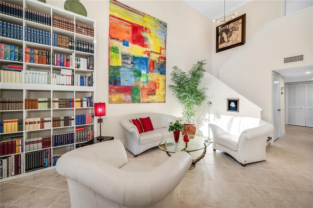 466 Bristle Cone LN # 34, NAPLES FL 34113-1