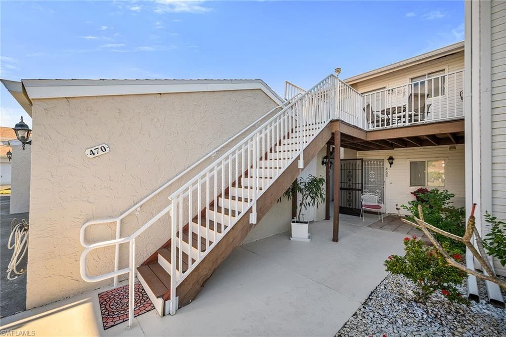 466 Bristle Cone LN # 34, NAPLES FL 34113-37