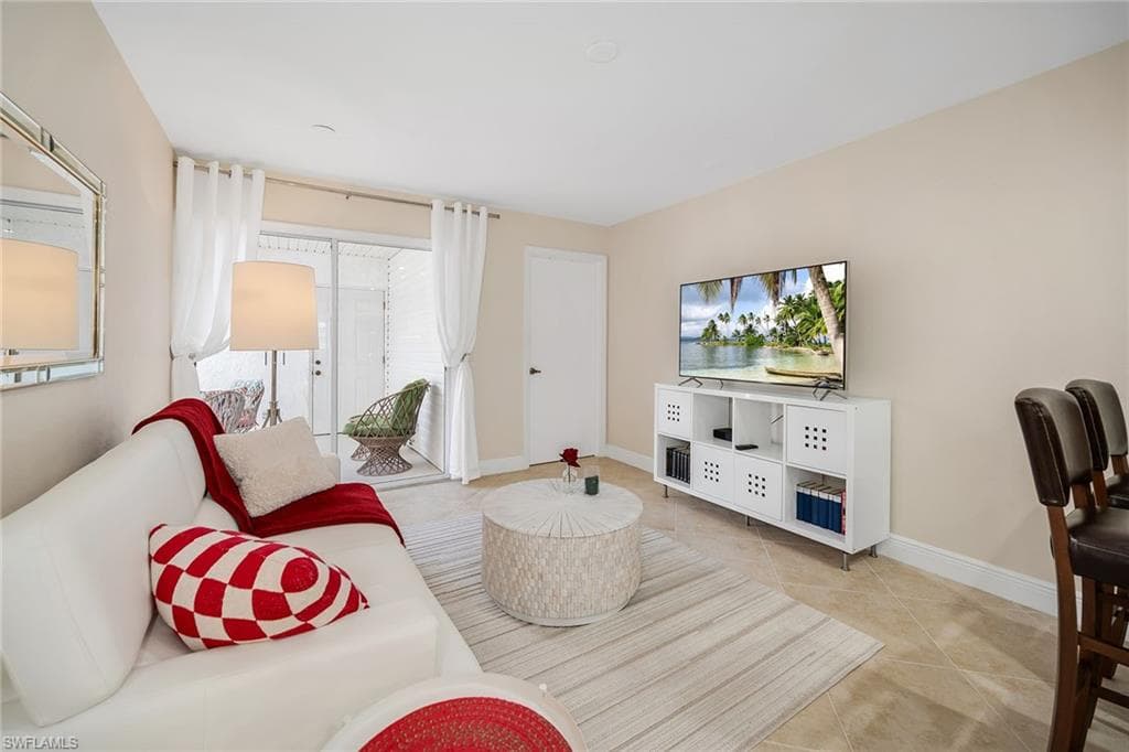 466 Bristle Cone LN # 34, NAPLES FL 34113-9