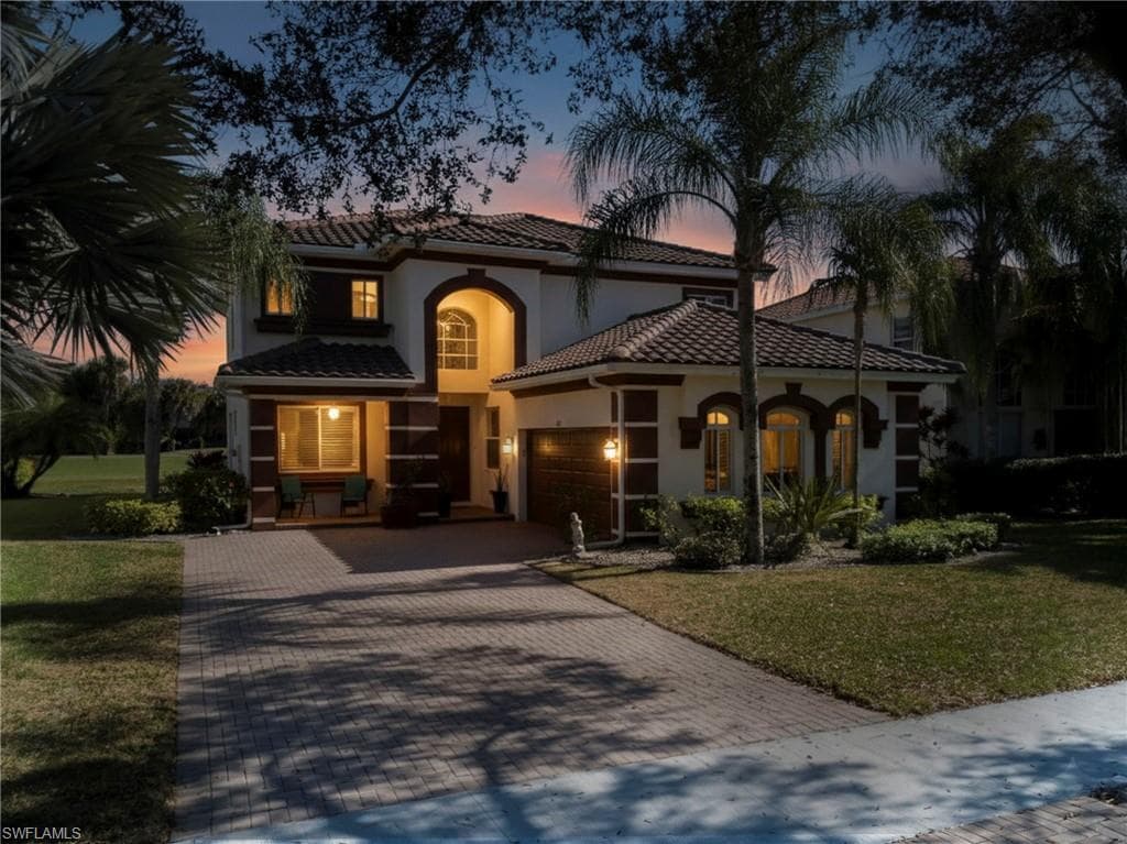 1897 Par DR, NAPLES FL 34120-30