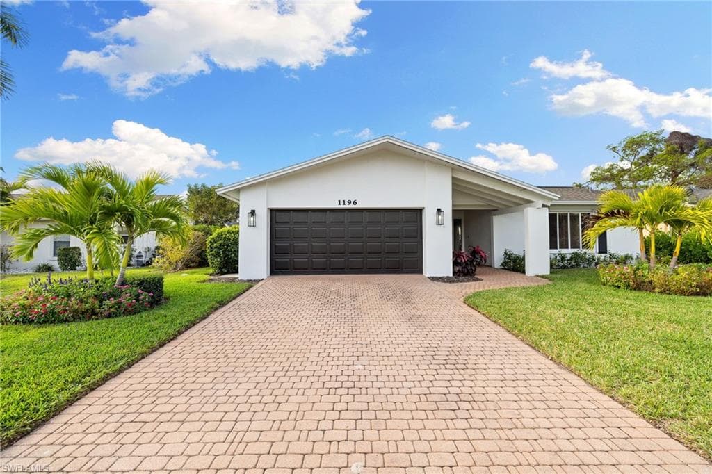 1196 Westlake BLVD, NAPLES FL 34103-1