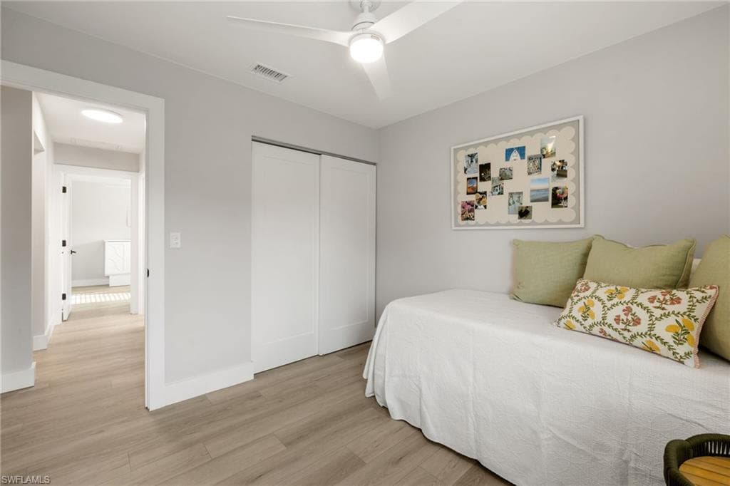 1196 Westlake BLVD, NAPLES FL 34103-25
