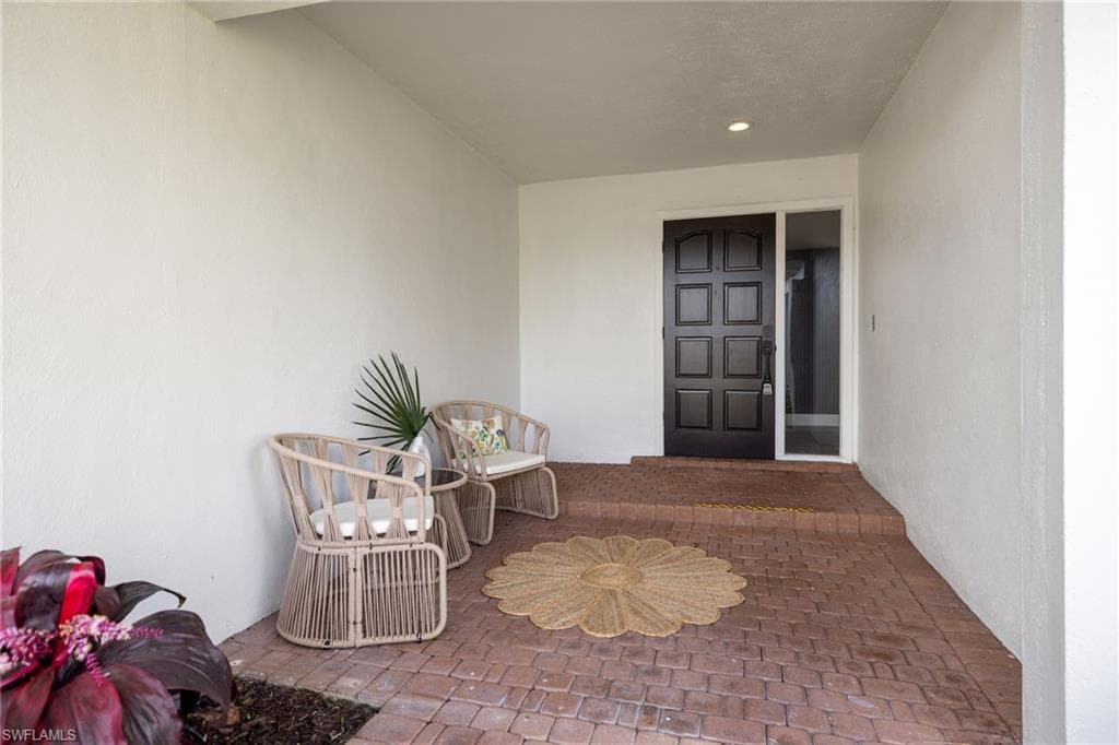 1196 Westlake BLVD, NAPLES FL 34103-48
