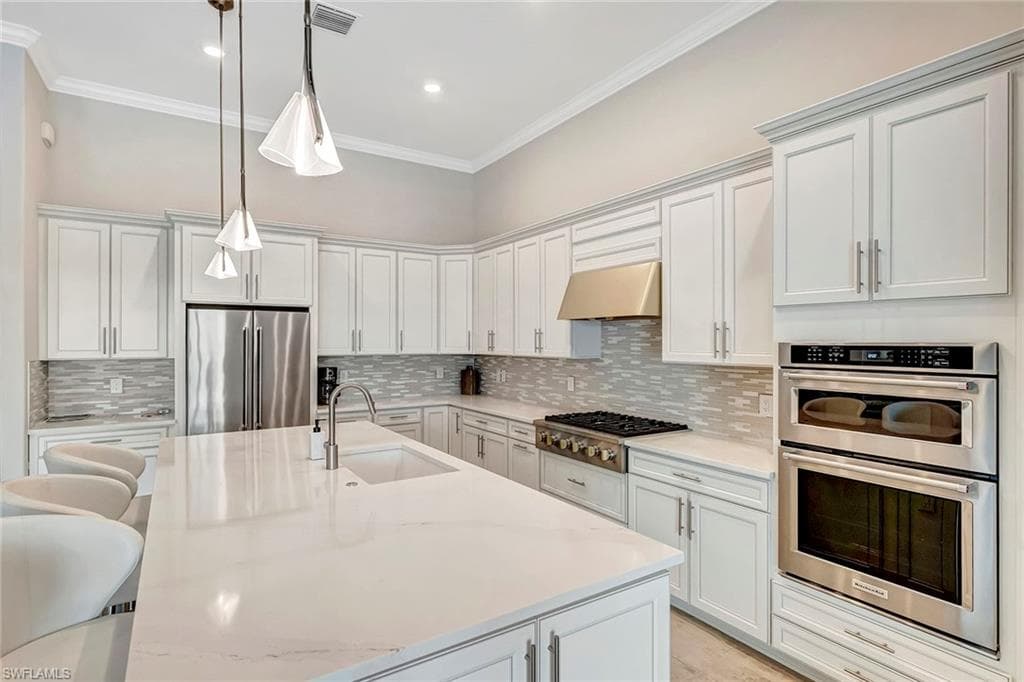 9574 Everglades DR-11
