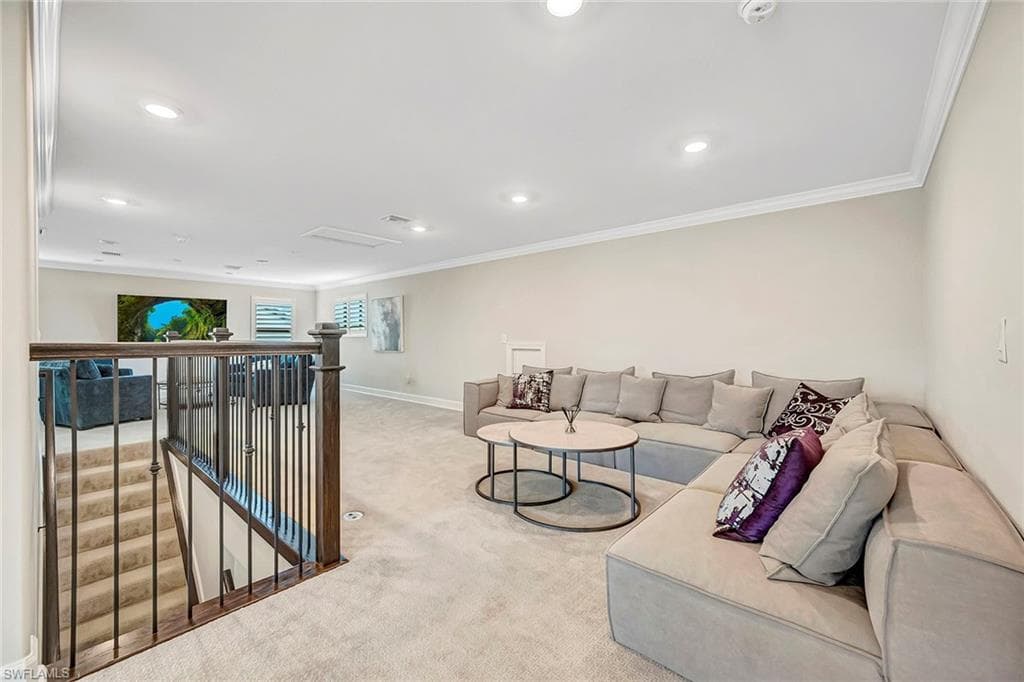 9574 Everglades DR-36