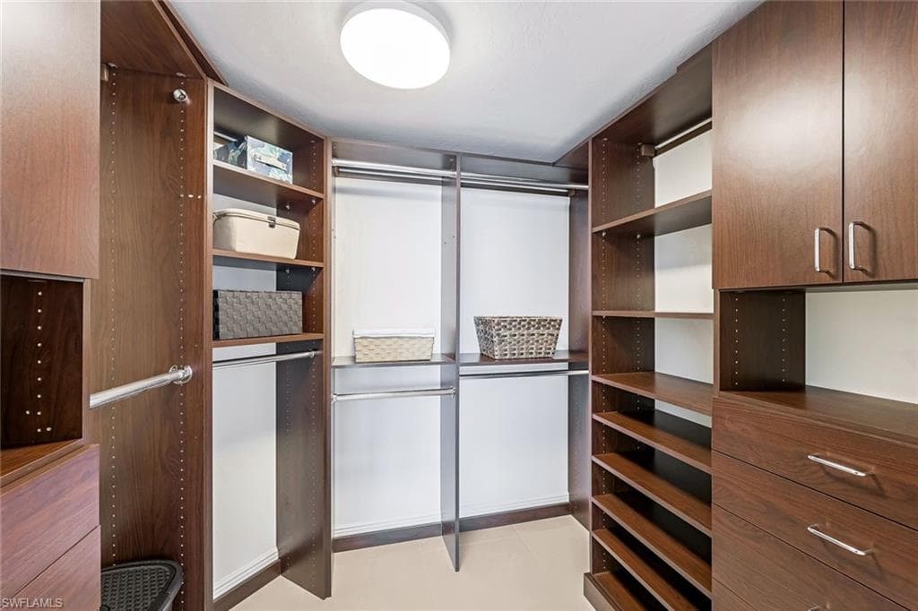 13105 Vanderbilt DR # 306, NAPLES FL 34110-13