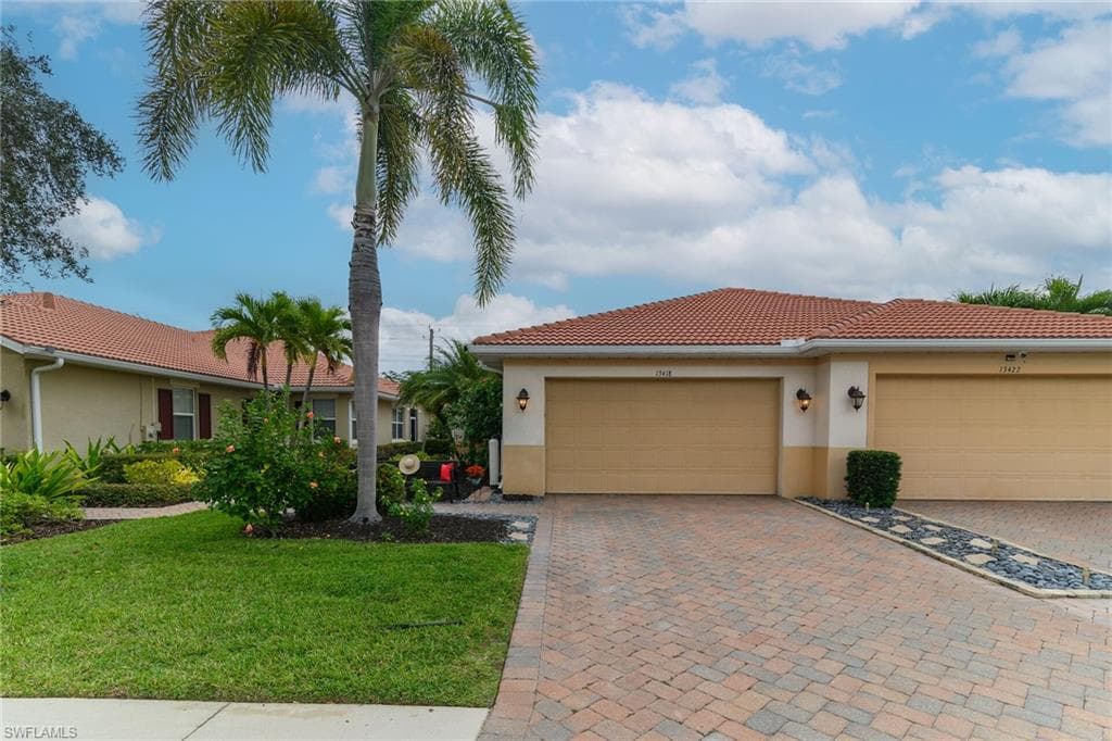 13418 Kent ST, NAPLES FL 34109-1
