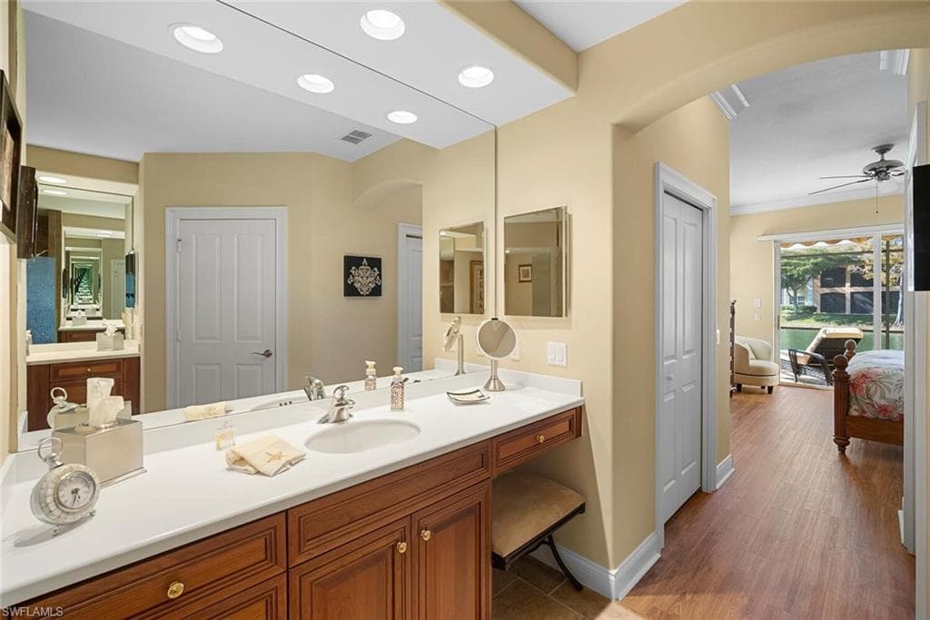 22212 Via Palazzo PL, ESTERO FL 33928-31