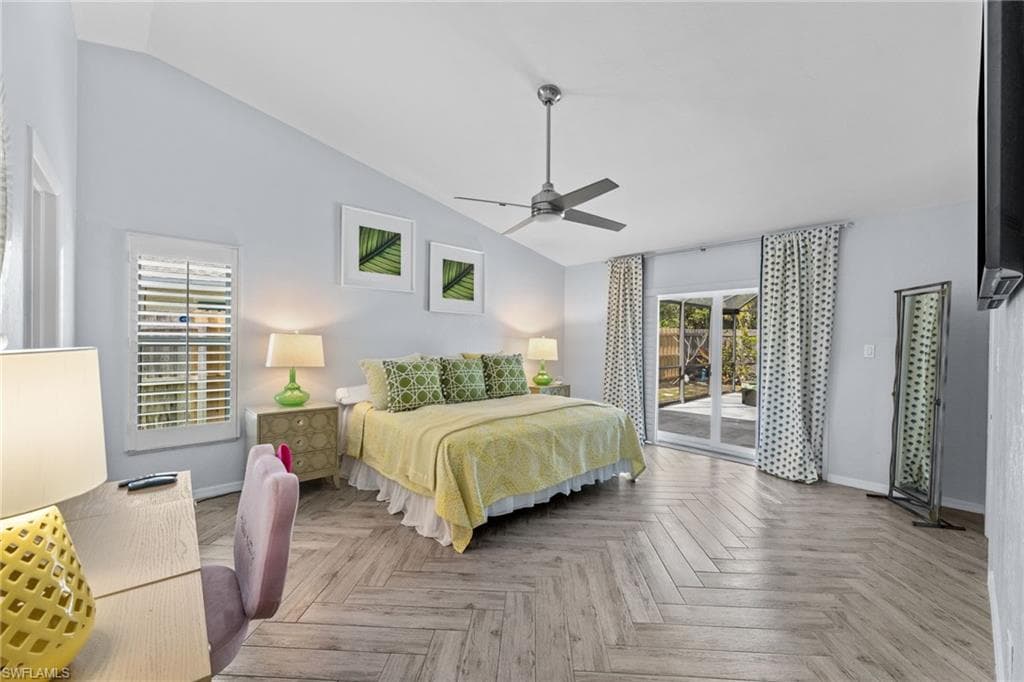 2467 Pine Woods CIR # 3, NAPLES FL 34105-26