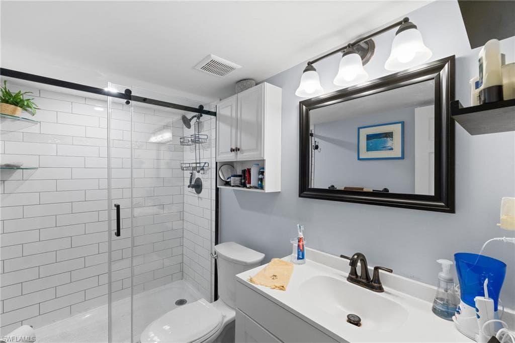 1686 Blue Point AVE # A1, NAPLES FL 34102-17