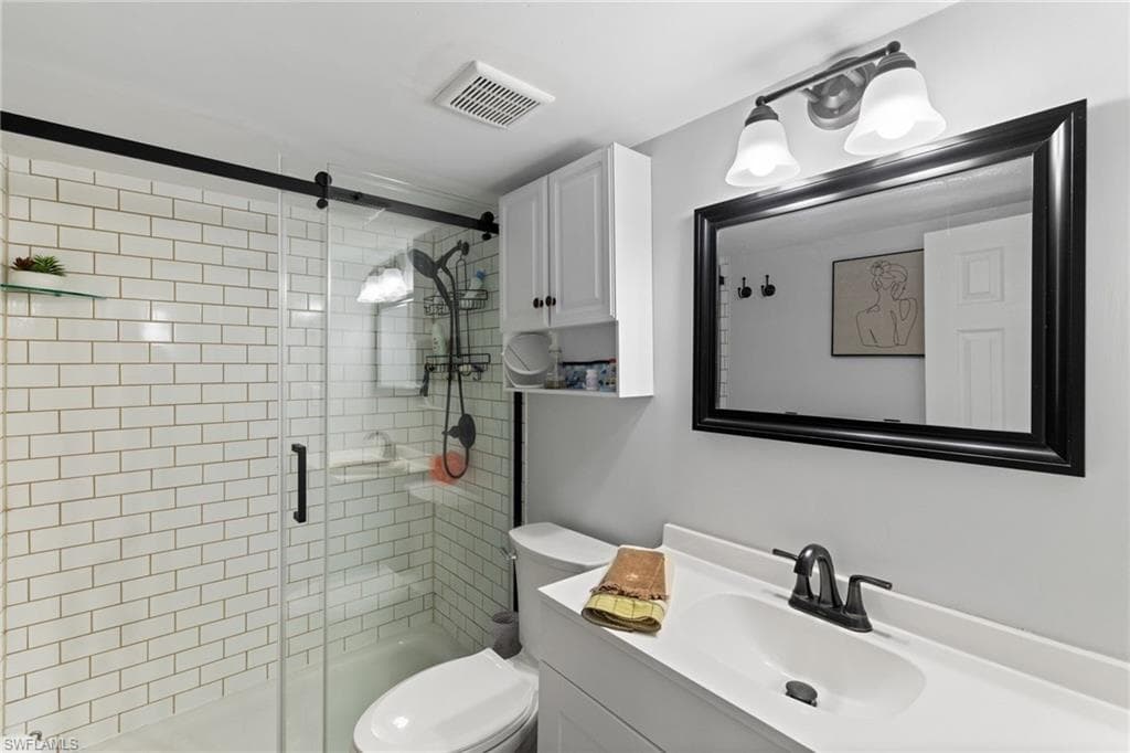 1686 Blue Point AVE # A1, NAPLES FL 34102-10