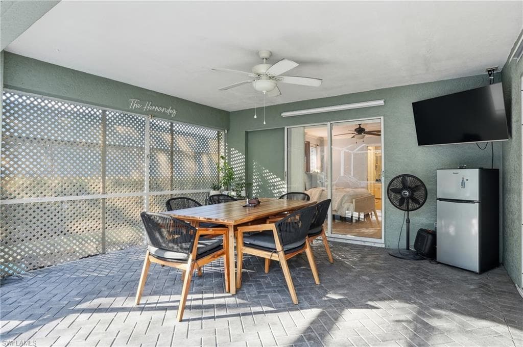 272 Johnnycake DR, NAPLES FL 34110-26