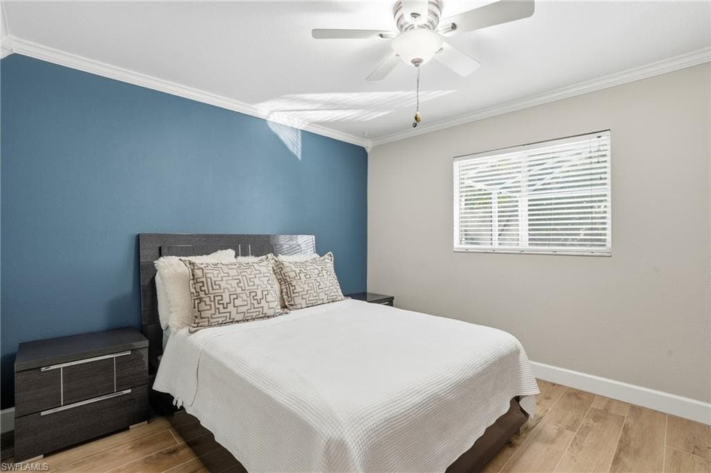 272 Johnnycake DR, NAPLES FL 34110-16