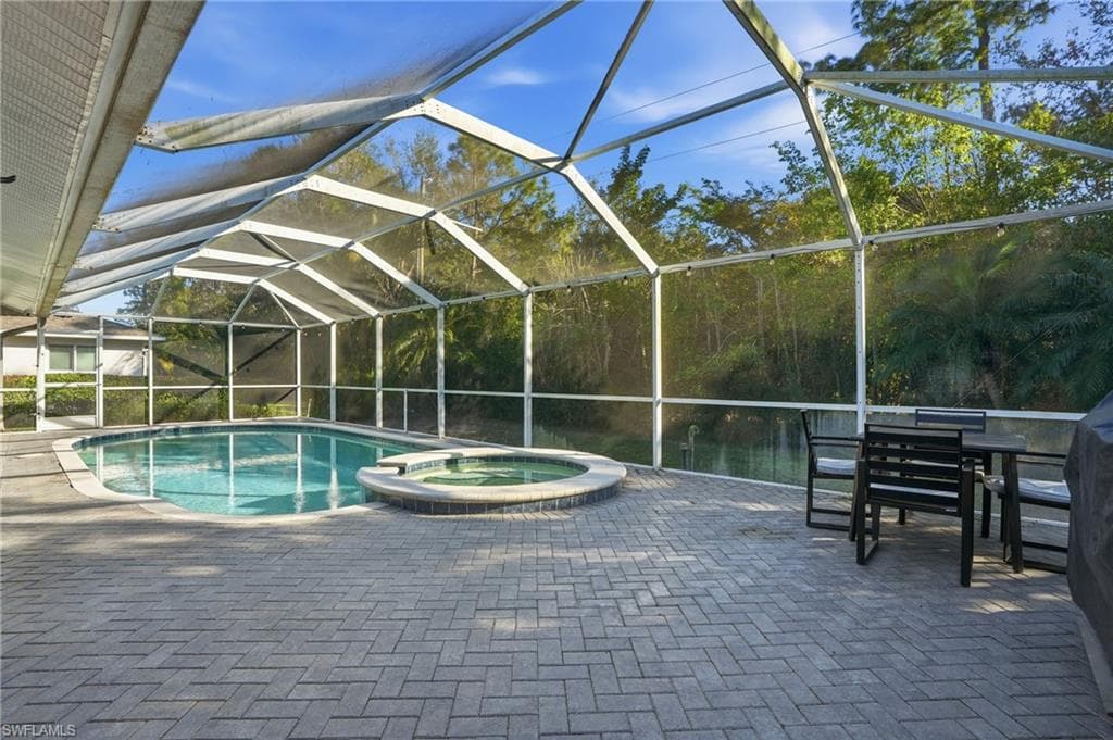 272 Johnnycake DR, NAPLES FL 34110-25