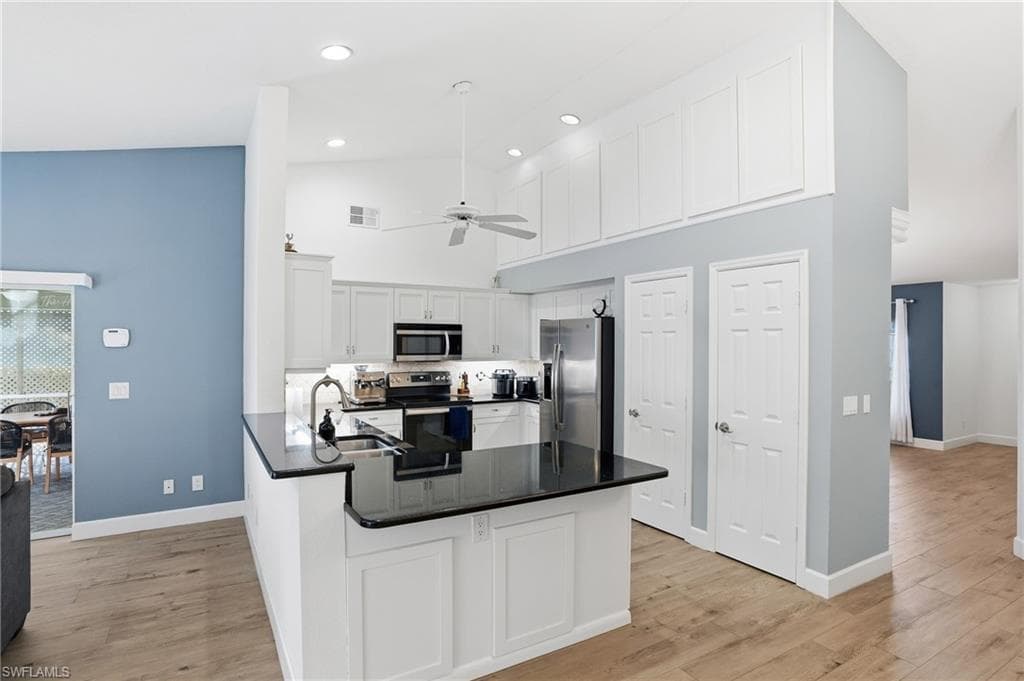 272 Johnnycake DR, NAPLES FL 34110-4