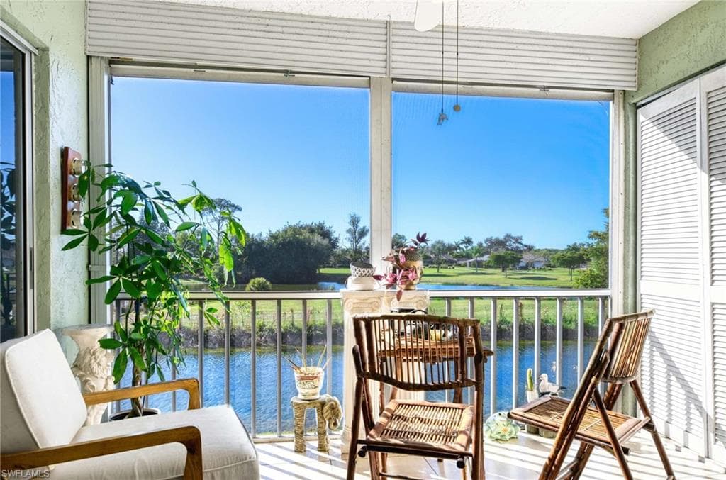 5483 Rattlesnake Hammock RD # 207, NAPLES FL 34113-13