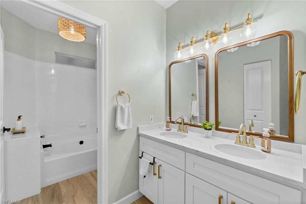 327 Emerald Bay CIR # W6, NAPLES FL 34110-19