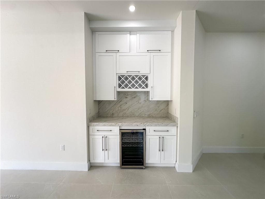 2464 Florida AVE-22