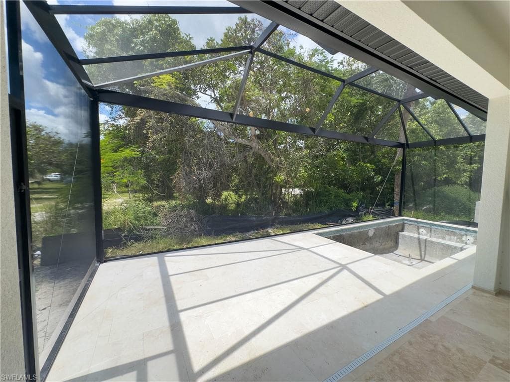 2464 Florida AVE-46