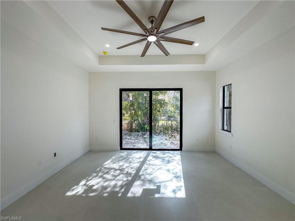 2464 Florida AVE-31