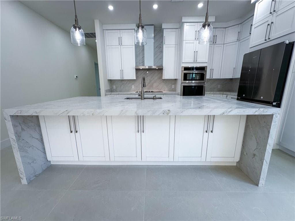 2464 Florida AVE-32