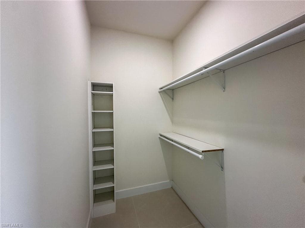 2464 Florida AVE-14