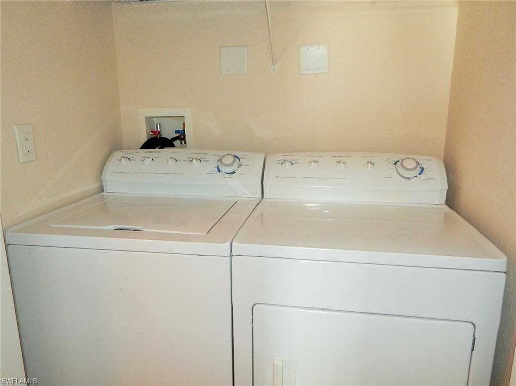 1113 Van Loon Commons CIR 304-13