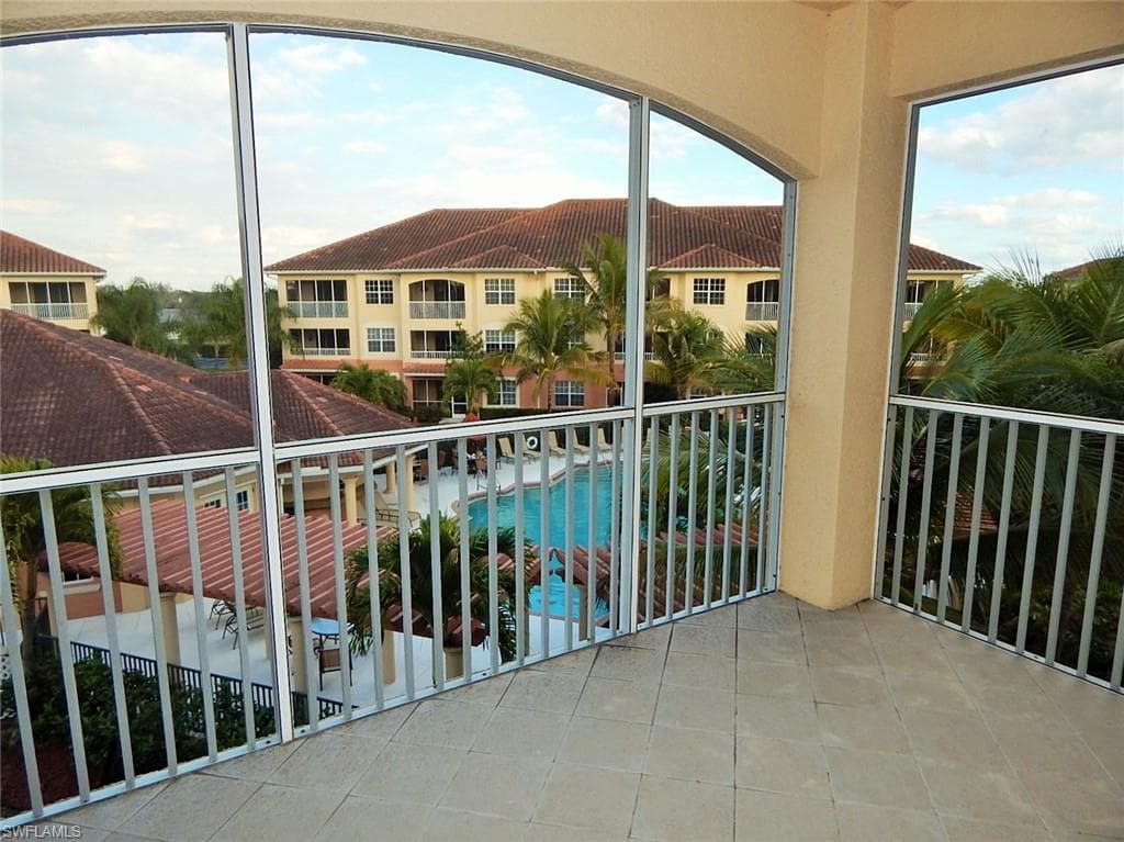 1113 Van Loon Commons CIR 304-14